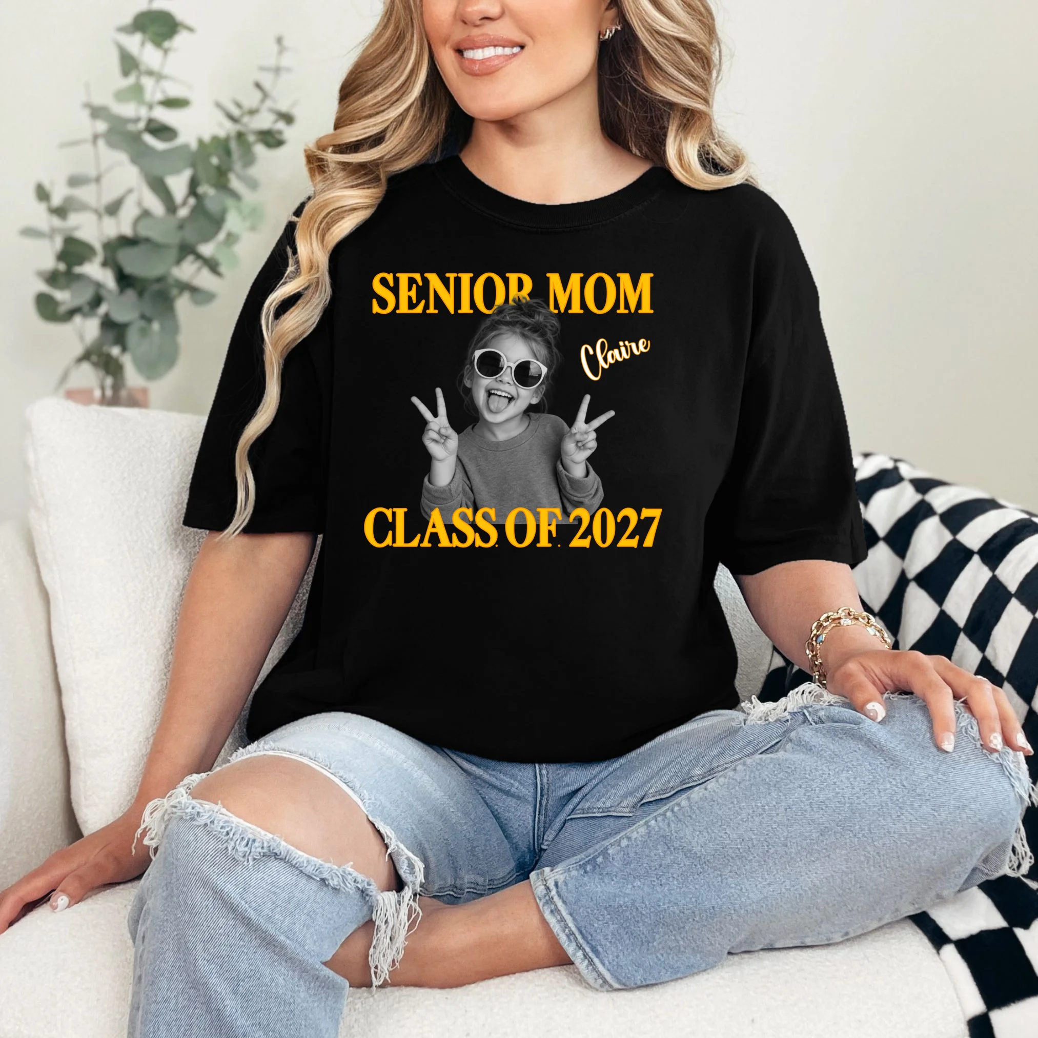 Senior Mom & Dad Personalized Photo Custom Gift - Class of 2027 Graduation Parent Design Comfort Colors Unisex T-Shirt - Front 1