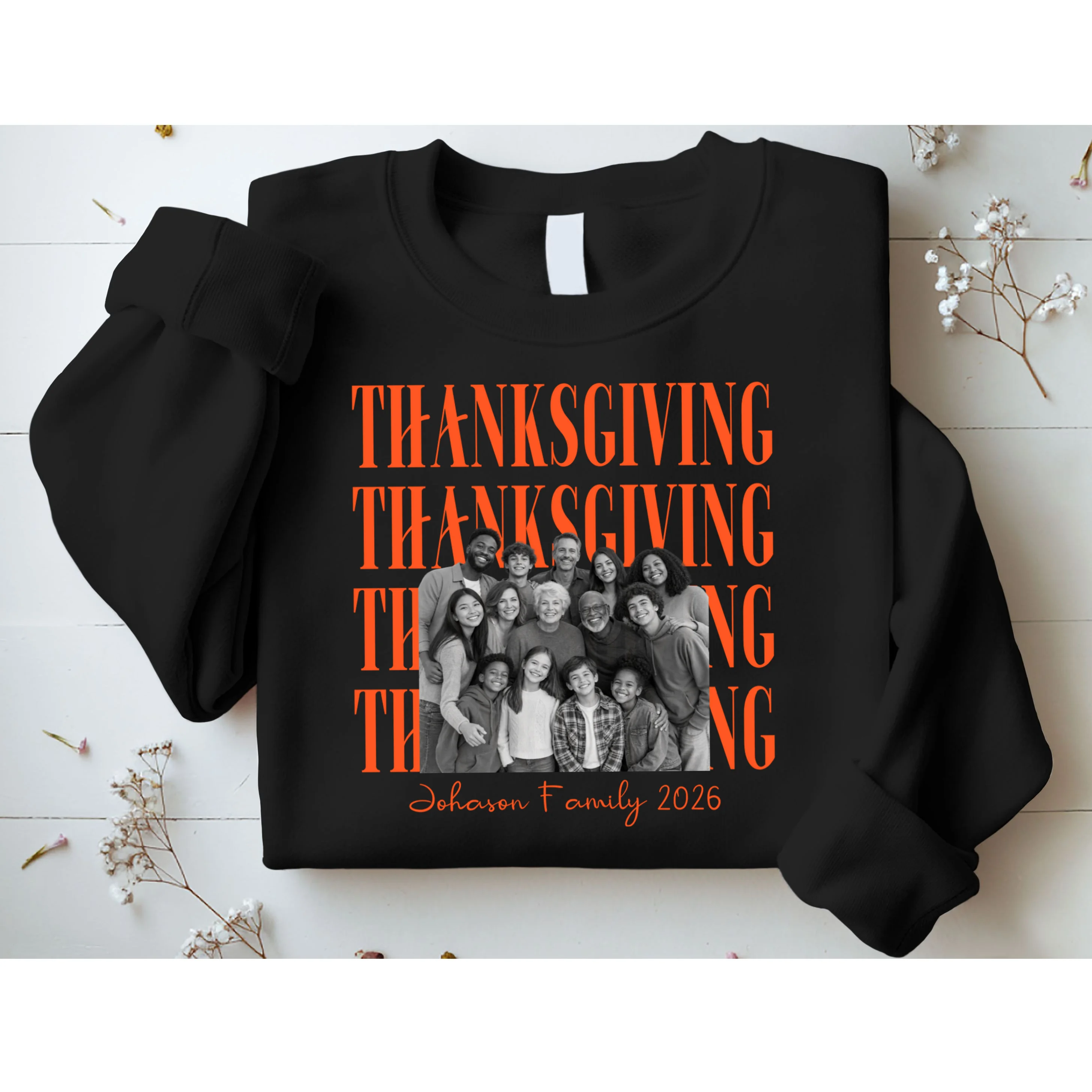 Thanksgiving Family Photo Personalized Gift - Custom Family Name & Year Thanksgiving Design Men's Sweatshirt - Front 1