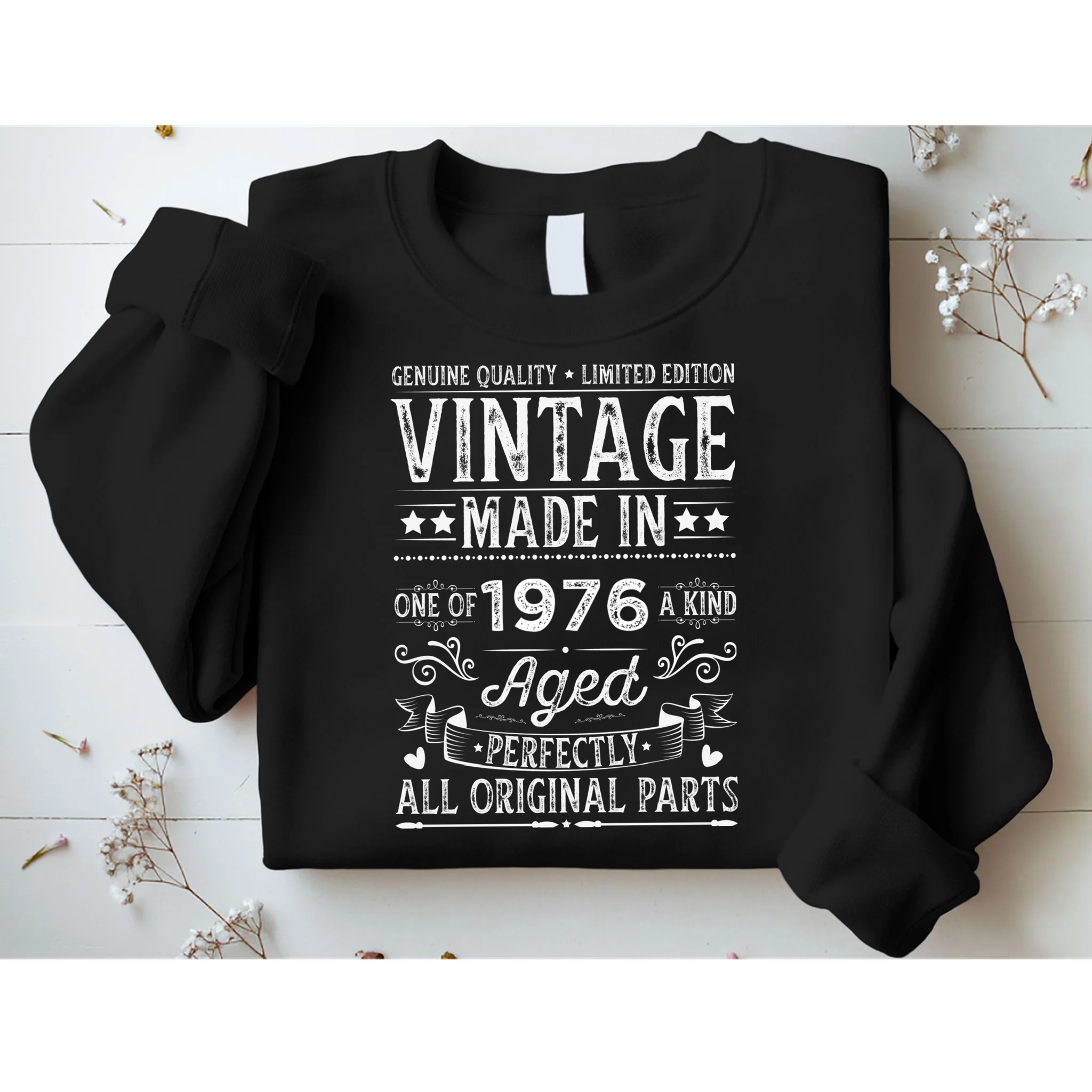 Vintage Made In Custom Year Birthday Gift Aged Perfectly, Personalized Men's Sweatshirt - Front 1